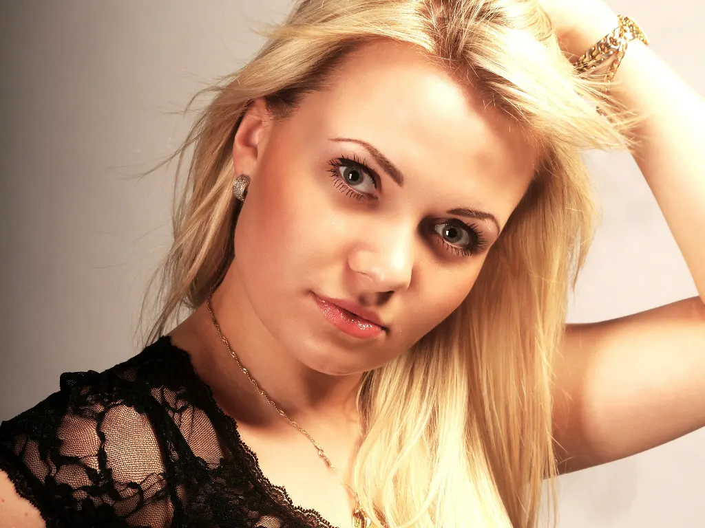 MichelleLovely image 3