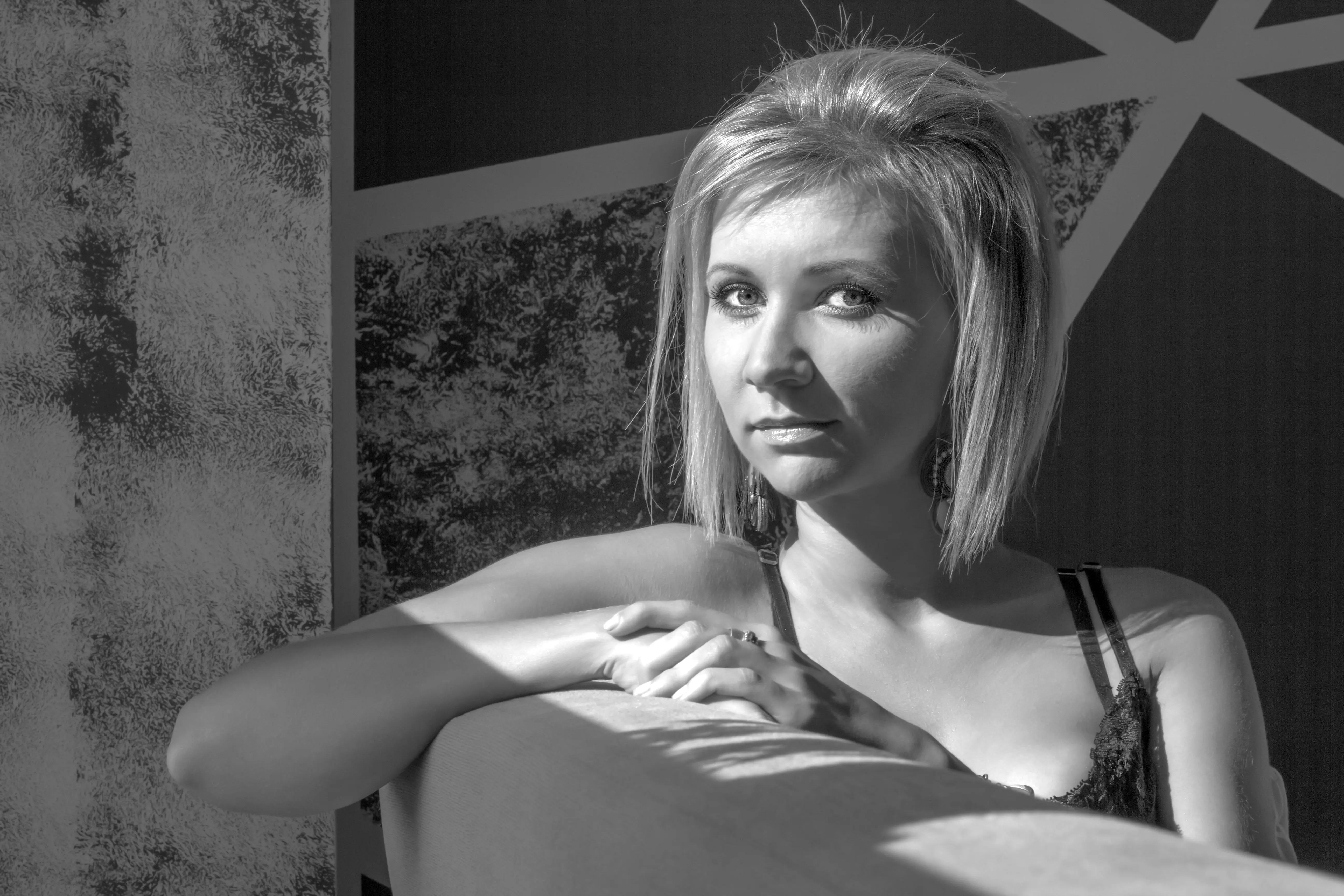 Loren-TOP image 1
