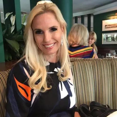 estellesuchtsex image 2